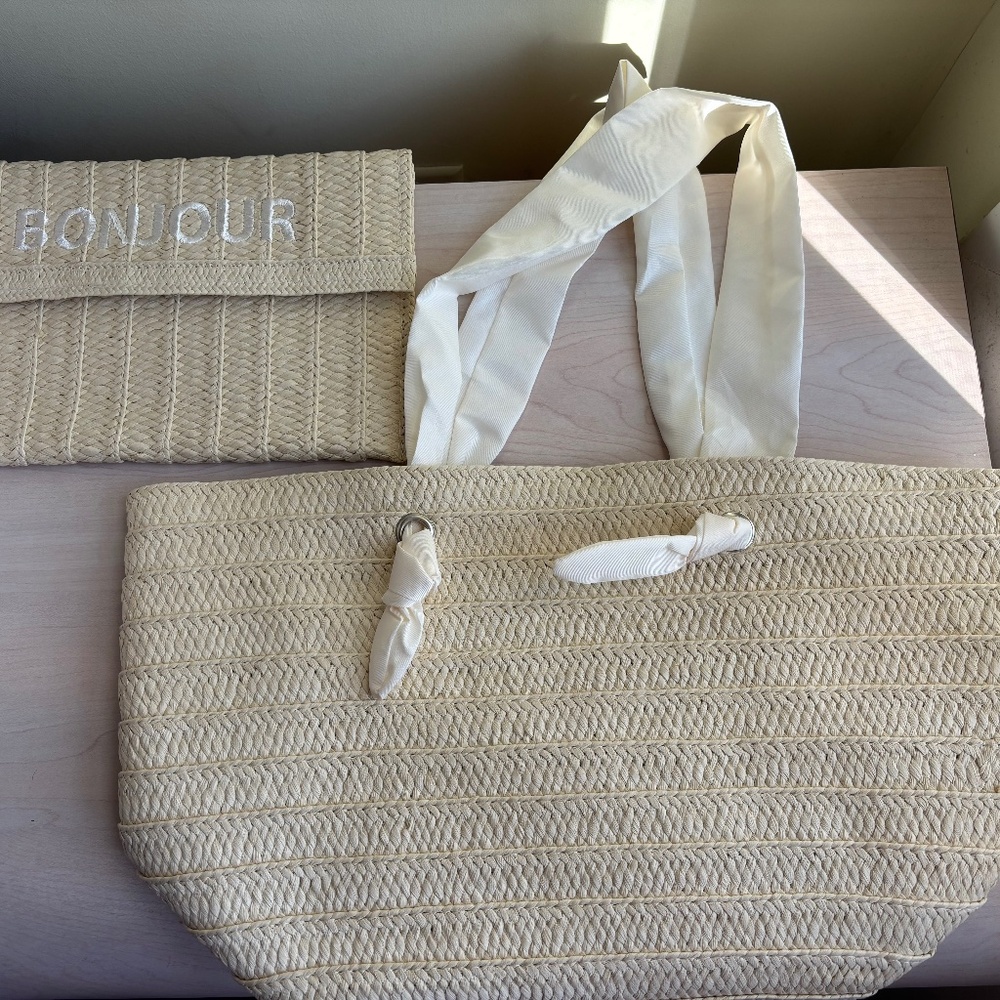New Neiman Marcus 2 Piece Straw Tote bag & Clutch